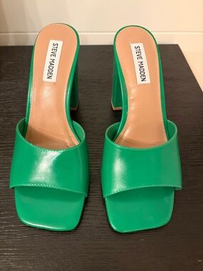 Steve Madden Green Square-Toe Block Heel Mules